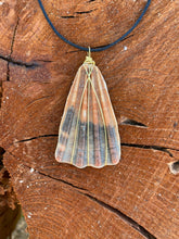 Load image into Gallery viewer, Seashell Adjustable Necklace
